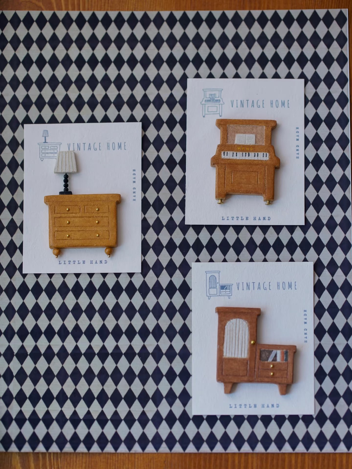 Little Hand Ceramic Vintage Furniture Magnet 【Mirror】