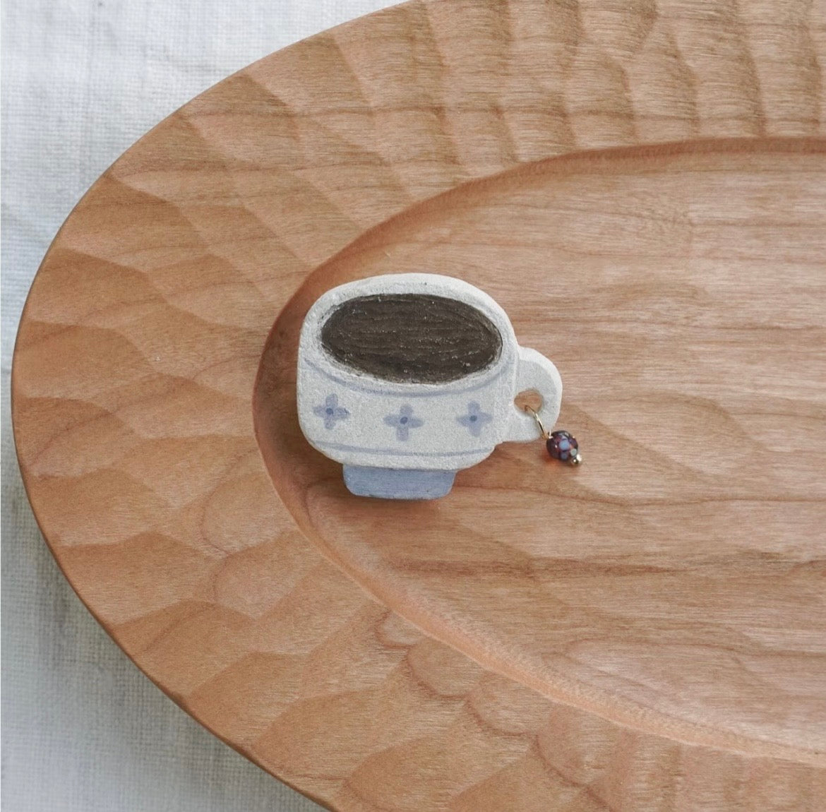 Little Hand Ceramic Coffee Mug Brooch Pin【Pink / Blue】